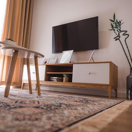 Tam Skanderbeg Square City Center Apartment No4 Тирана Экстерьер фото